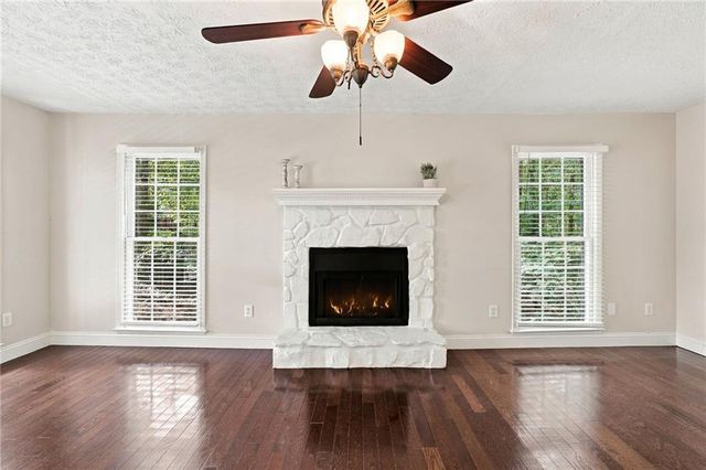 41 Red Oak Circle, Dallas, GA 30157