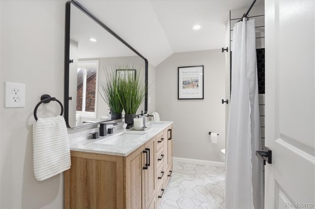 16636 Ardmore Street, Detroit, MI 48235