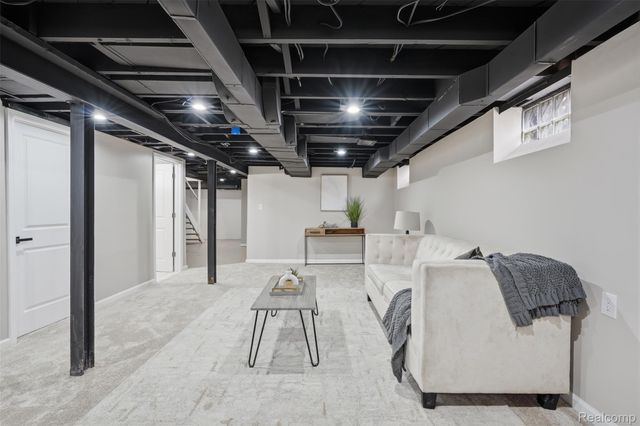 16636 Ardmore Street, Detroit, MI 48235