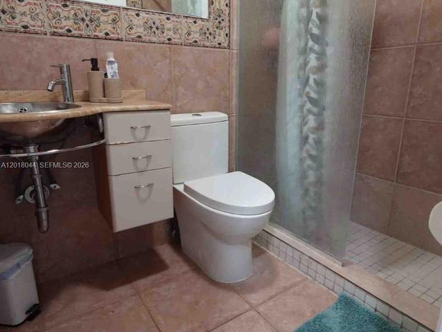 9260 SW 164th St, Palmetto Bay, FL 33157