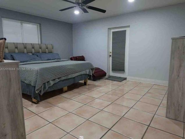9260 SW 164th St, Palmetto Bay, FL 33157