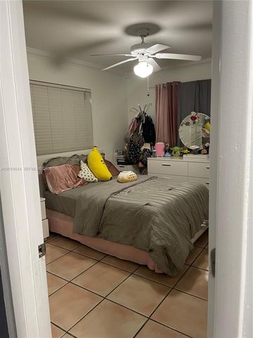9260 SW 164th St, Palmetto Bay, FL 33157