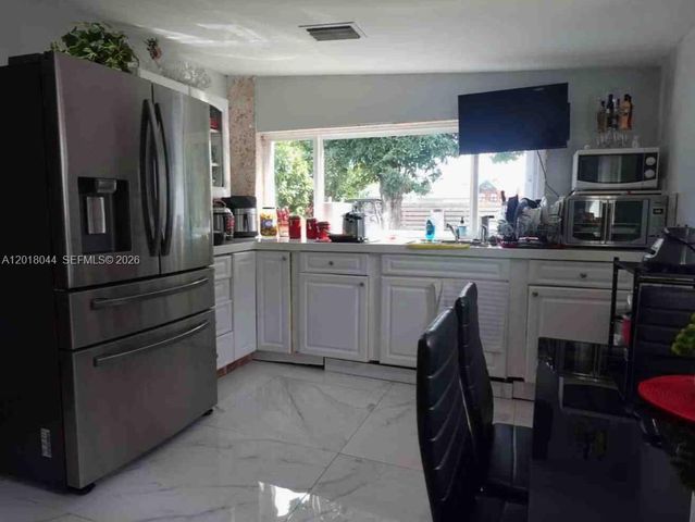 9260 SW 164th St, Palmetto Bay, FL 33157