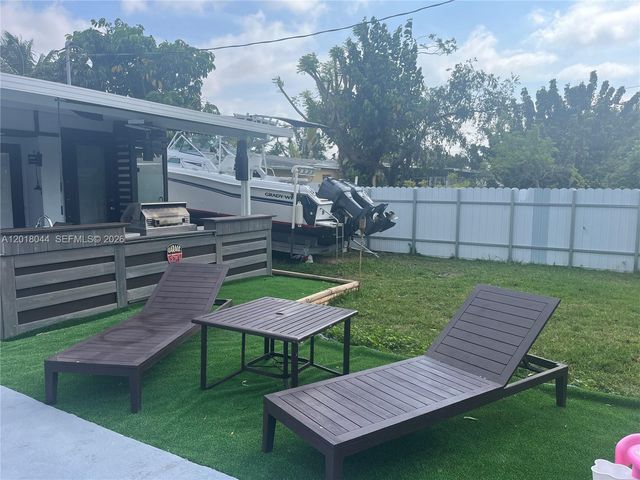 9260 SW 164th St, Palmetto Bay, FL 33157