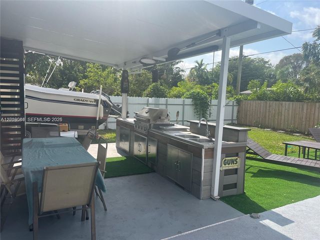 9260 SW 164th St, Palmetto Bay, FL 33157