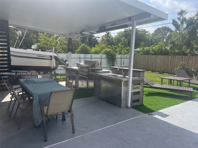 9260 SW 164th St, Palmetto Bay, FL 33157