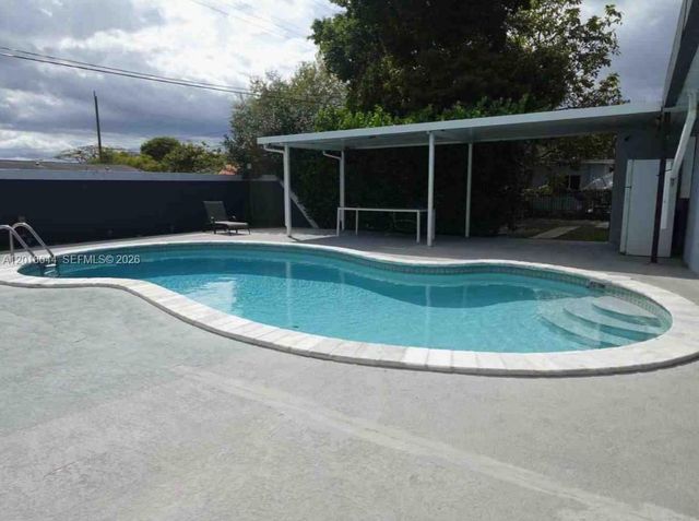 9260 SW 164th St, Palmetto Bay, FL 33157