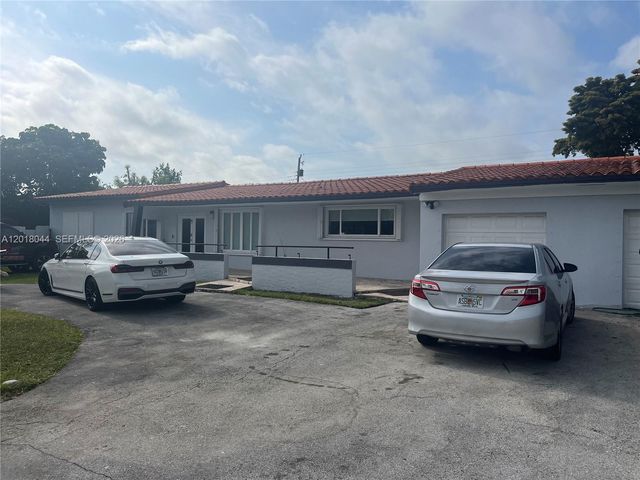 9260 SW 164th St, Palmetto Bay, FL 33157