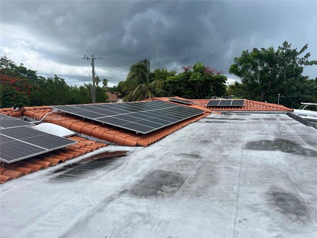 9260 SW 164th St, Palmetto Bay, FL 33157