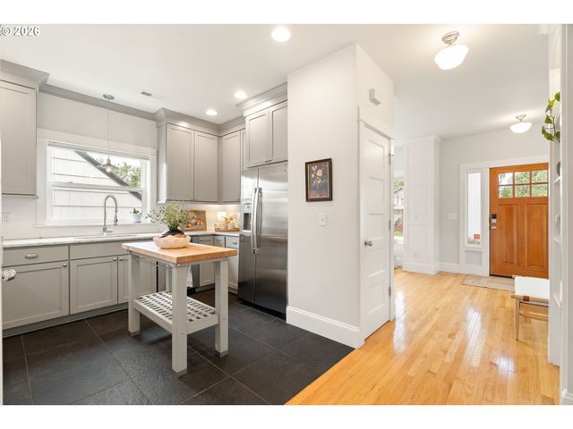 6127 Ne 27TH Ave, Portland, OR 97211