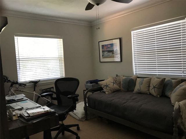 1813 Middle River Dr, Fort Lauderdale, FL 33305