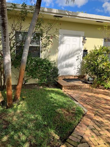 1813 Middle River Dr, Fort Lauderdale, FL 33305