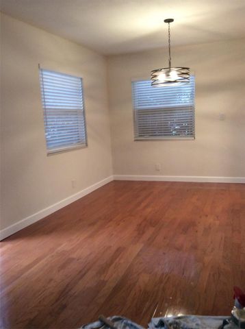 1813 Middle River Dr, Fort Lauderdale, FL 33305