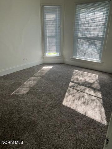 527 W Sandusky Street, Findlay, OH 45840