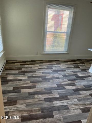 527 W Sandusky Street, Findlay, OH 45840