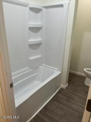 527 W Sandusky Street, Findlay, OH 45840