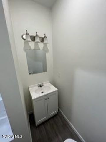 527 W Sandusky Street, Findlay, OH 45840