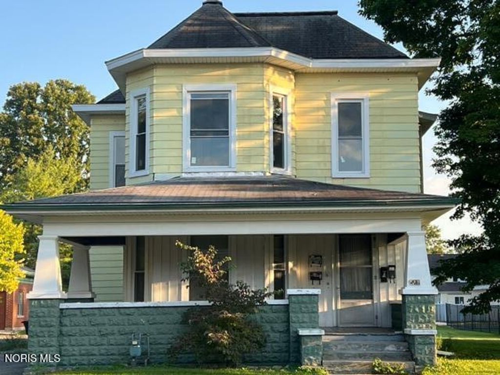 527 W Sandusky Street, Findlay, OH 45840