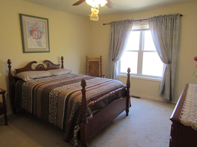 988 County Road 6160, Dora, MO 65637