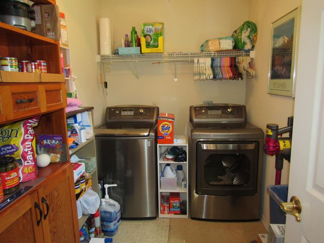 988 County Road 6160, Dora, MO 65637