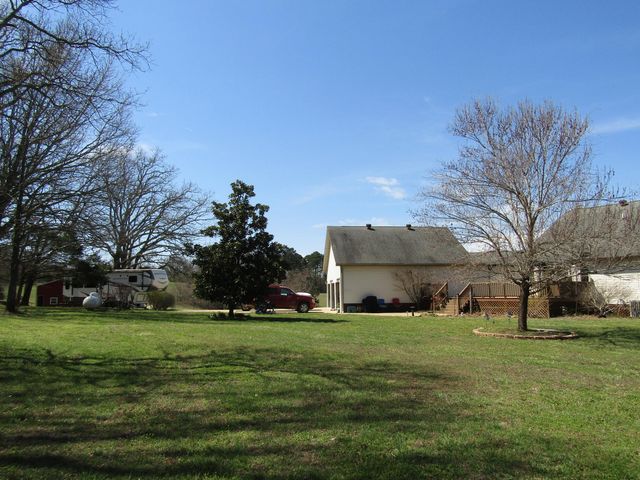 988 County Road 6160, Dora, MO 65637