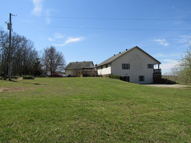 988 County Road 6160, Dora, MO 65637