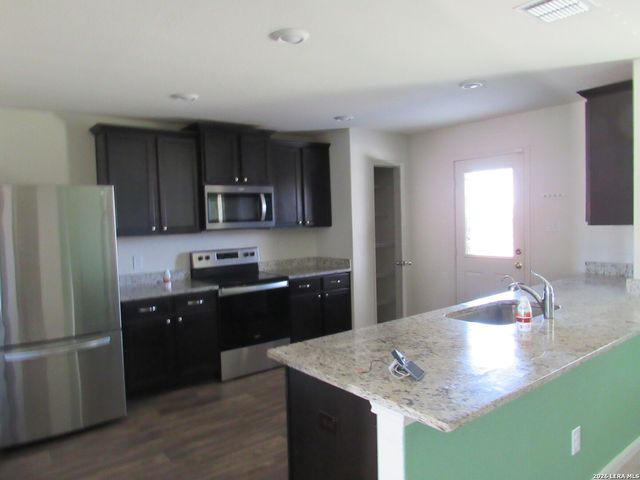 7328 AARON JORDAN DR, San Antonio, TX 78252