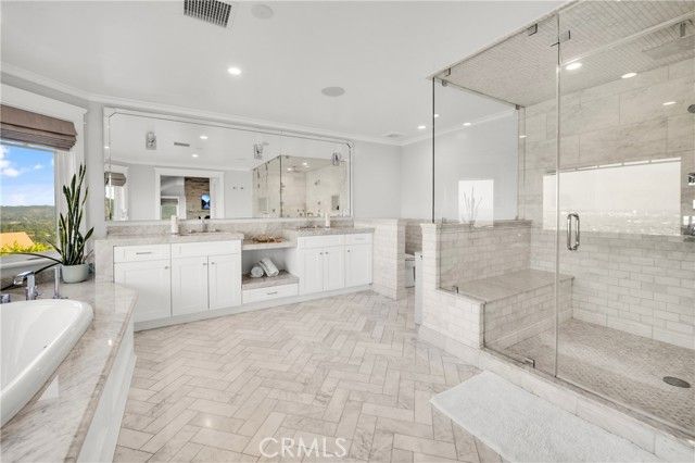 24686 Wooded Vista, West Hills (los Angeles), CA 91307