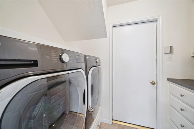 15 Redland Place, Spring, TX 77382
