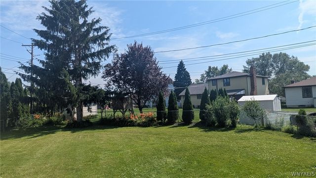 1057 Mineral Springs Road, West Seneca, NY 14224
