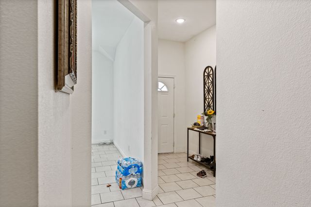 1236 E Fogg Street, Fort Worth, TX 76115