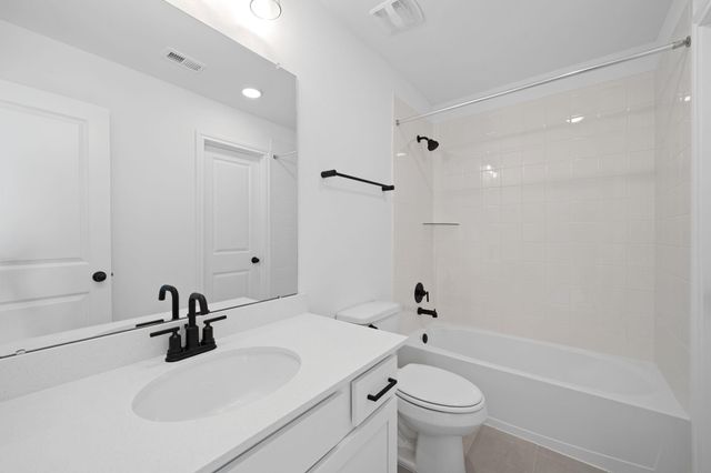 14826 Mission Avenue, Mont Belvieu, TX 77523