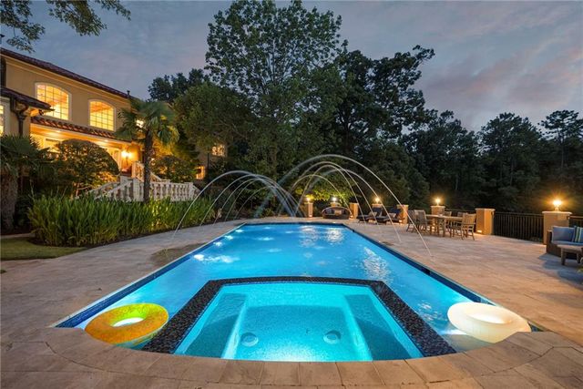 4338 Harris NW Trail, Atlanta, GA 30327