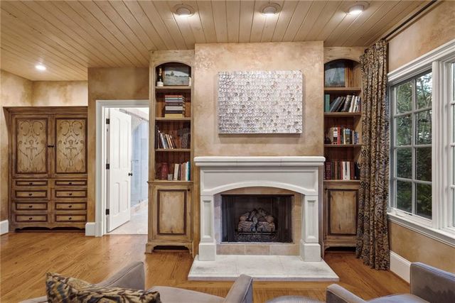 4338 Harris NW Trail, Atlanta, GA 30327