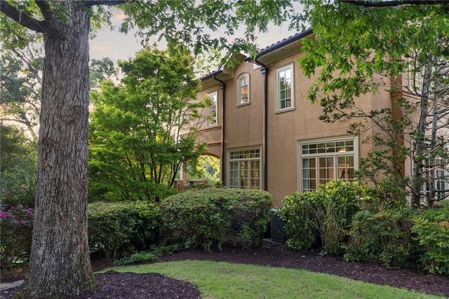 4338 Harris NW Trail, Atlanta, GA 30327