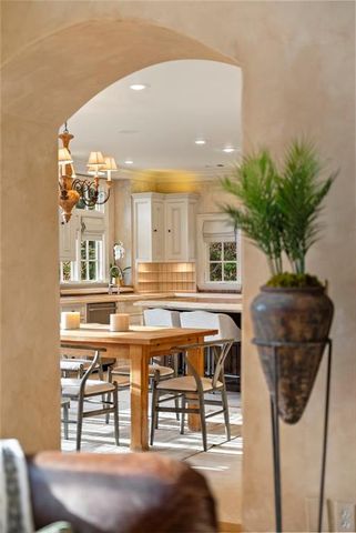 4338 Harris NW Trail, Atlanta, GA 30327