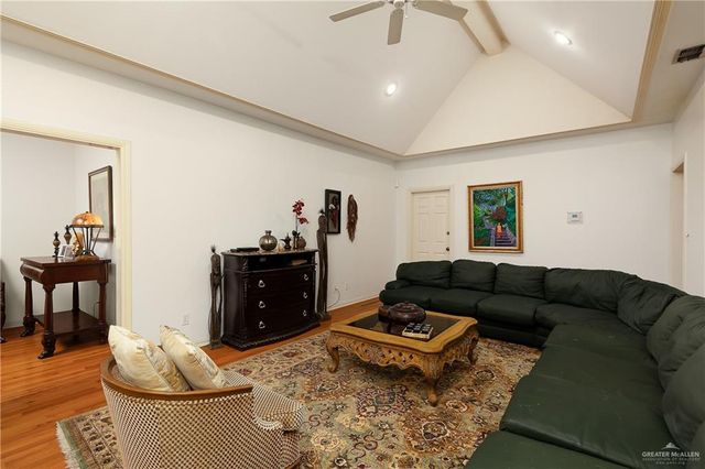 408 E Newport Lane, Mcallen, TX 78501