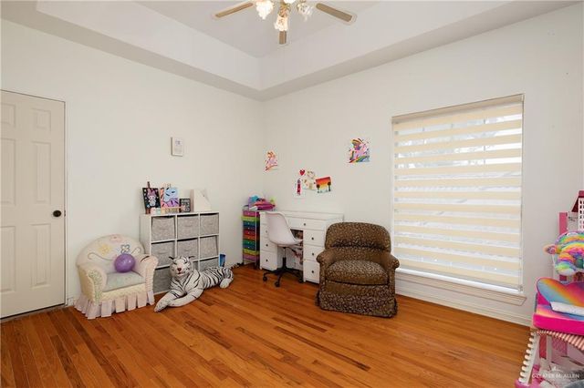 408 E Newport Lane, Mcallen, TX 78501