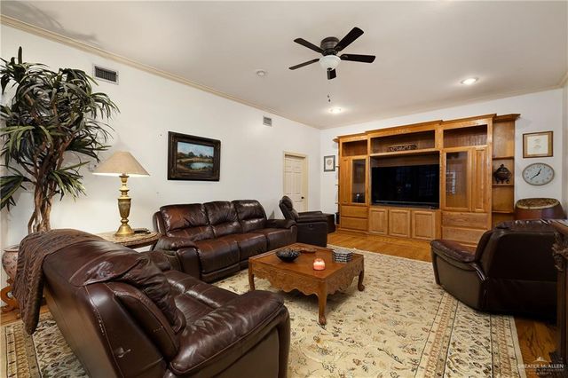 408 E Newport Lane, Mcallen, TX 78501