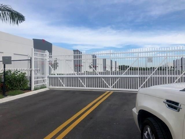 1750 SE 38 AVE Bay 12, Homestead, FL 33033