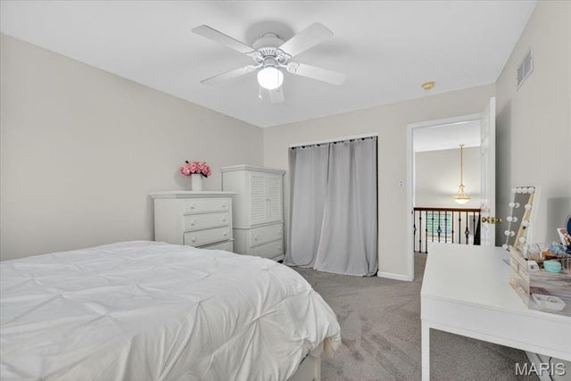 482 Pine Hollow Court, Ballwin, MO 63021