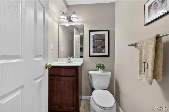 482 Pine Hollow Court, Ballwin, MO 63021