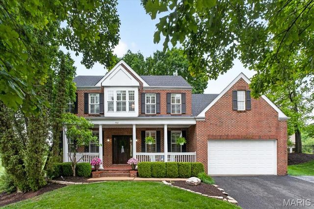 482 Pine Hollow Court, Ballwin, MO 63021