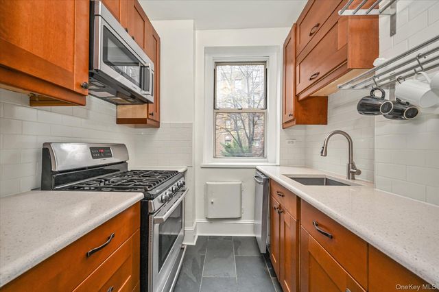 37-16 80th Street 2, Jackson Heights, NY 11372