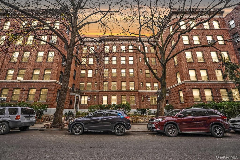 37-16 80th Street 2, Jackson Heights, NY 11372