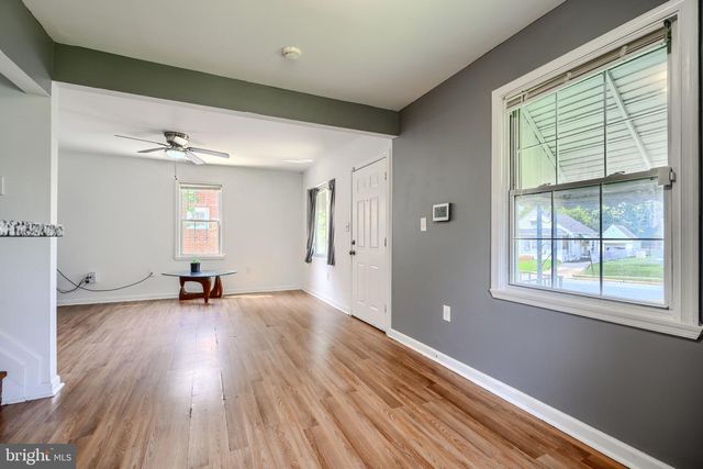 3 N MARLYN AVE, Essex, MD 21221
