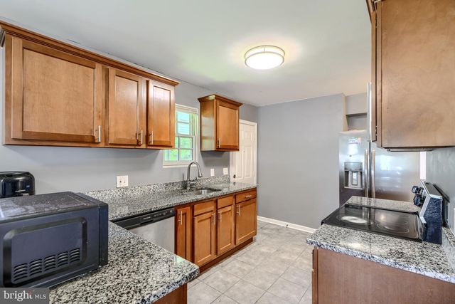 3 N MARLYN AVE, Essex, MD 21221