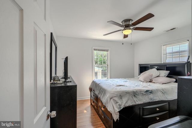 3 N MARLYN AVE, Essex, MD 21221