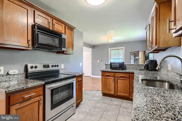 3 N MARLYN AVE, Essex, MD 21221
