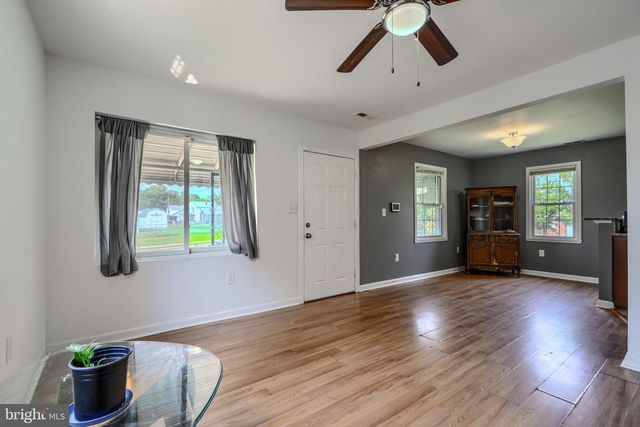 3 N MARLYN AVE, Essex, MD 21221